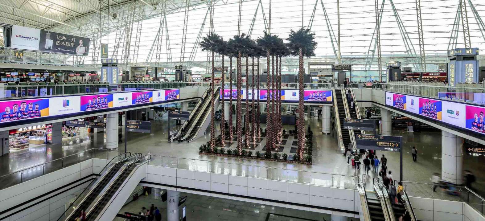 广州白云机场国内国际出发LED套餐广告