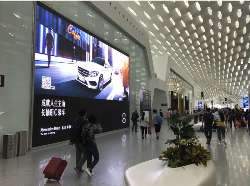 深圳宝安机场航站楼三层国内候机区媒体广告
