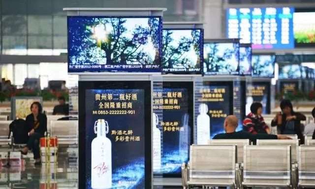 为什么那么多品牌选择高铁广告呢？
